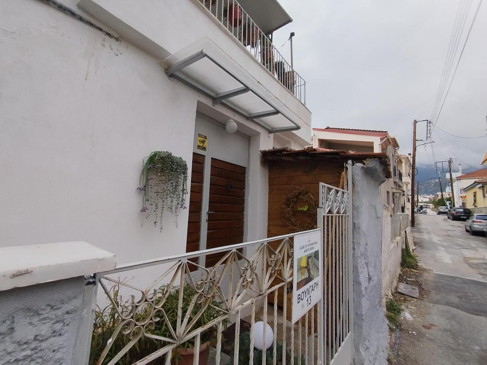 Close To The Ring Road-Aunt'S House Volos Eksteriør billede